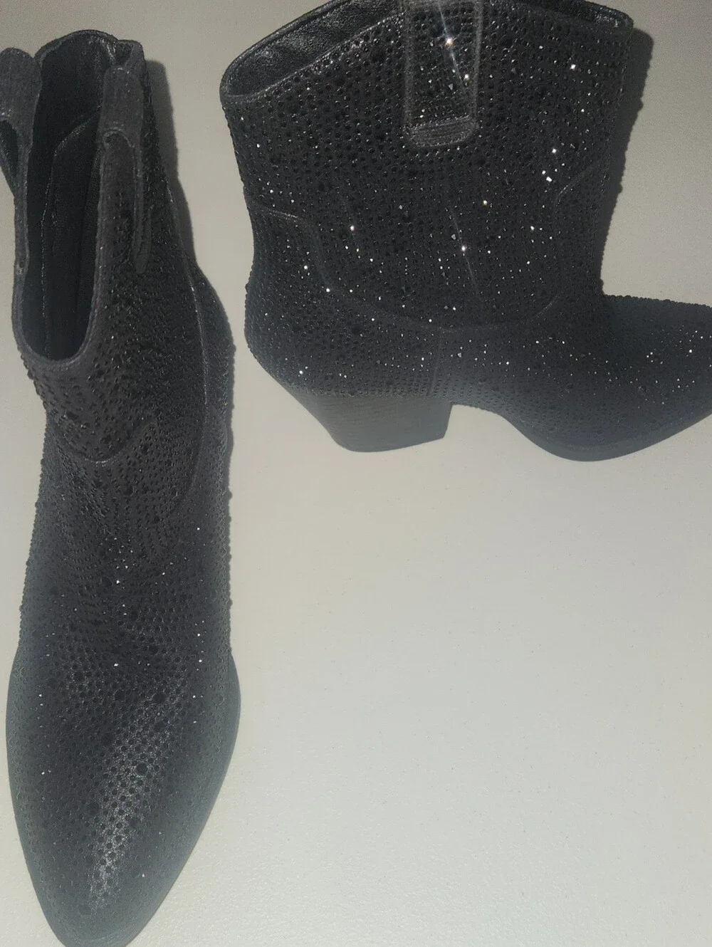 Shein Black Pointed Toe Ankle Boots with Sparkle Accents Si,e 7.5